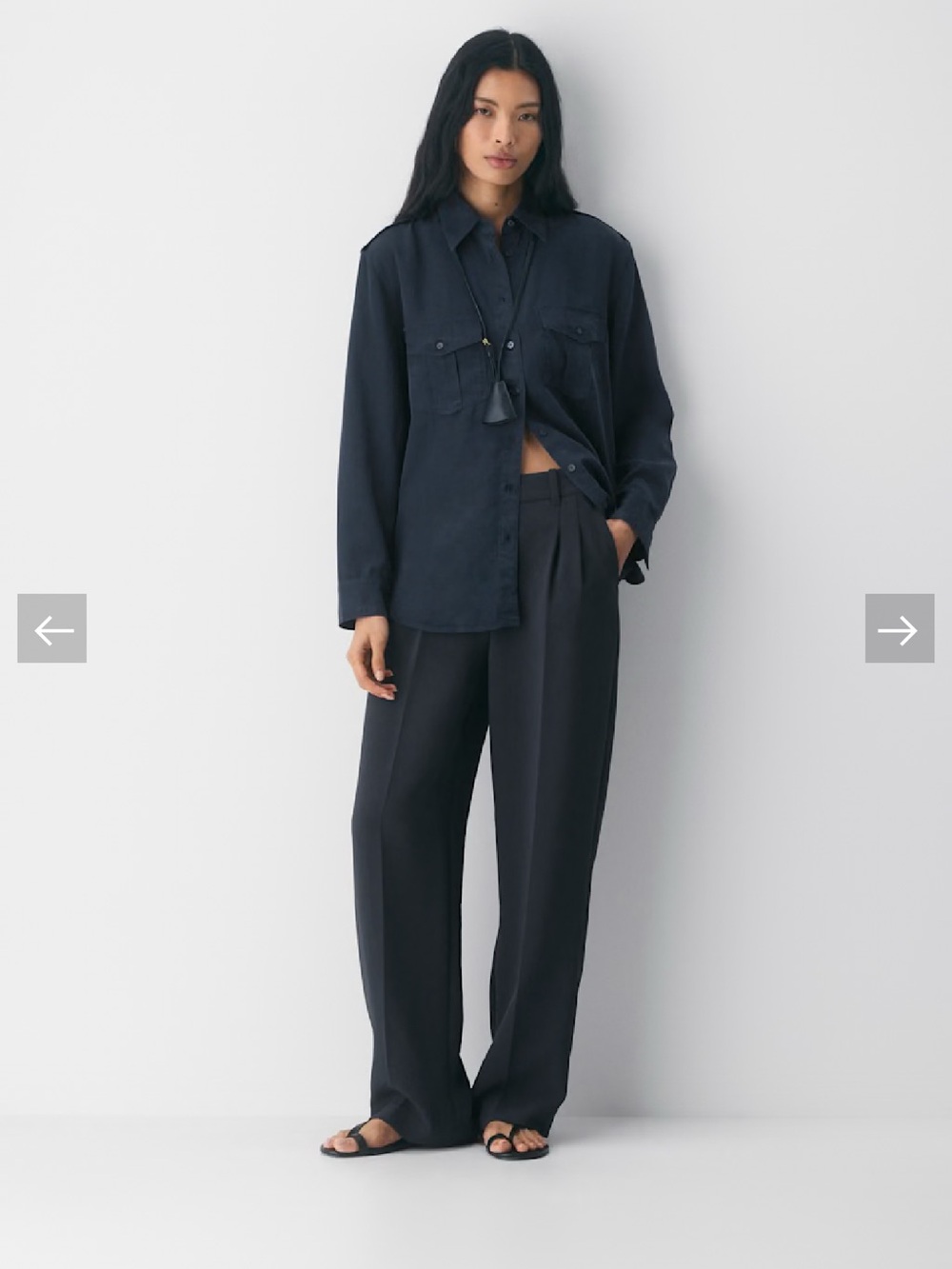 Aritza Women's Leg Wide Trousers in Navy Size 00